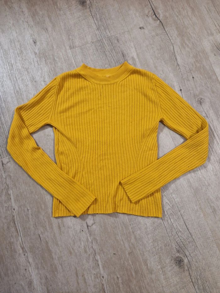 Pull jaune