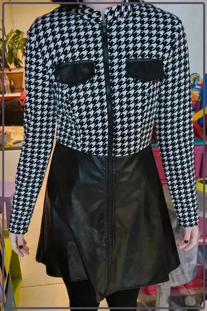Robe noire et blanche - photo numéro 3
