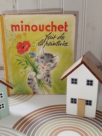 📚 Vintage Hachette Les albums Roses Minouchet fait de la peinture 🫟