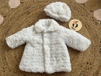Manteau blanc avec béret - 6 mois