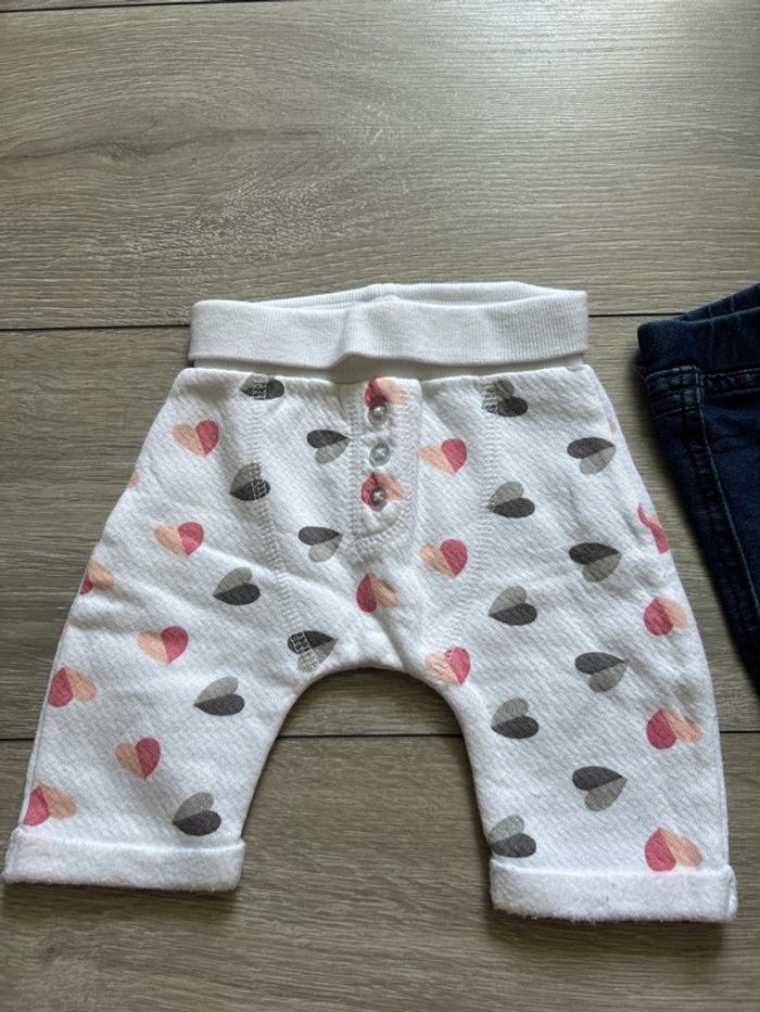 Pantalons 1 mois - photo numéro 5
