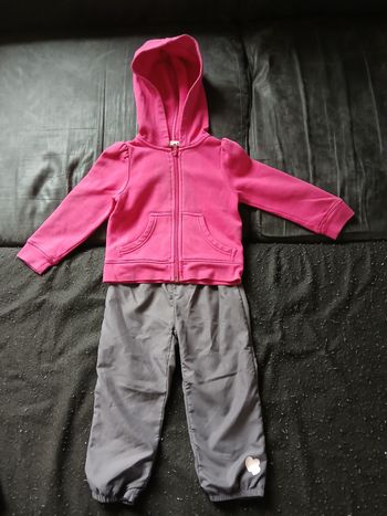 Ensemble jogging/gilet capuche 24 mois fille