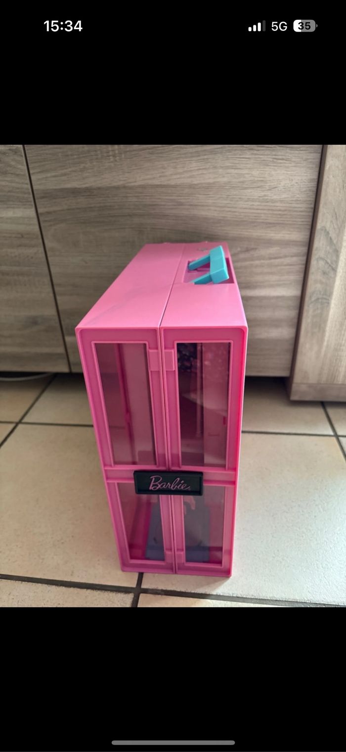 Grand dressing deluxe Barbie