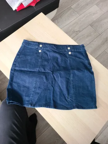 Jupe en jeans taille 46 marque Eldys
