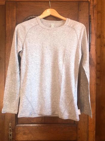 Pull gris neuf taille s
