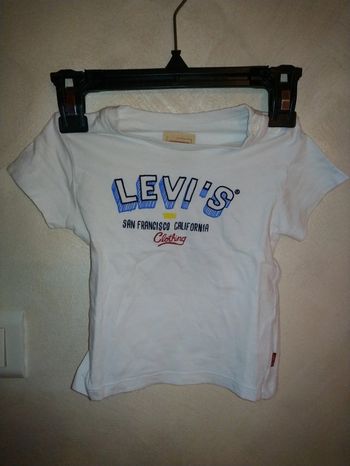 Joli tee shirt bébé garçon Levi's 12 mois en excellent état