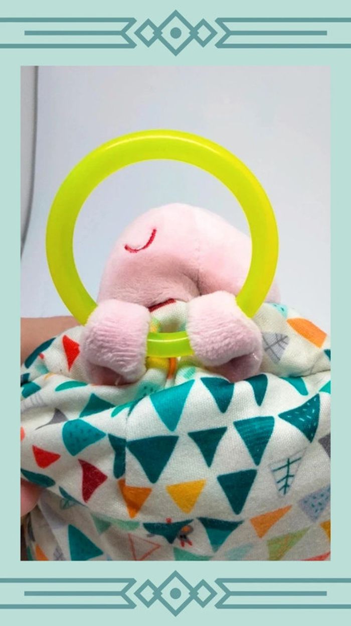 🍄 Doudou hochet réversible loup et cochon - photo numéro 4