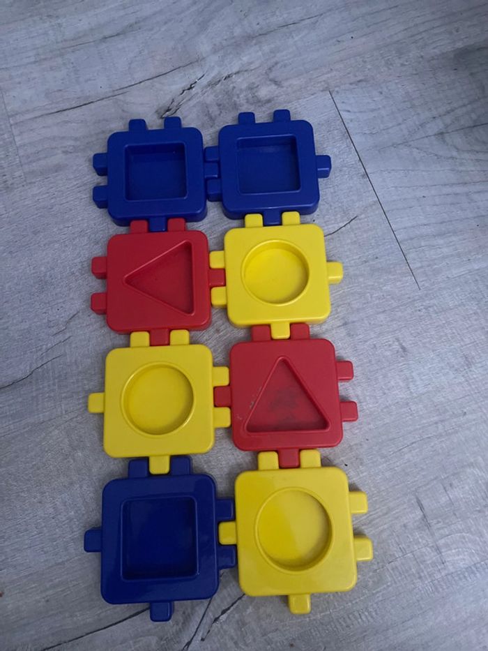 Très joli puzzle en ligne plastique