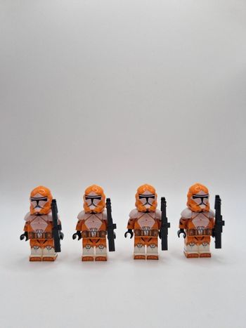 Figurines type lego 4 clones Bomb squad trooper de la 212ème star wars