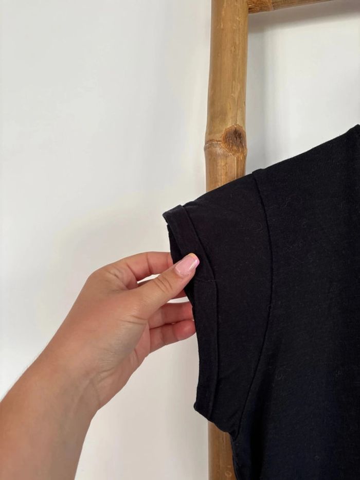 T-shirt noir avec petite poche - photo numéro 3