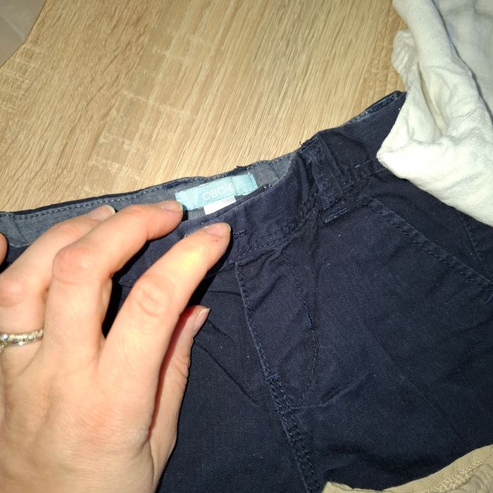 #lot 34 - ensemble cérémonie pantalon chemise avec gilet et nœud papillon - photo numéro 3