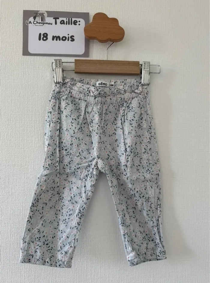 Pantalon fleurit - taille 18 mois 🌸