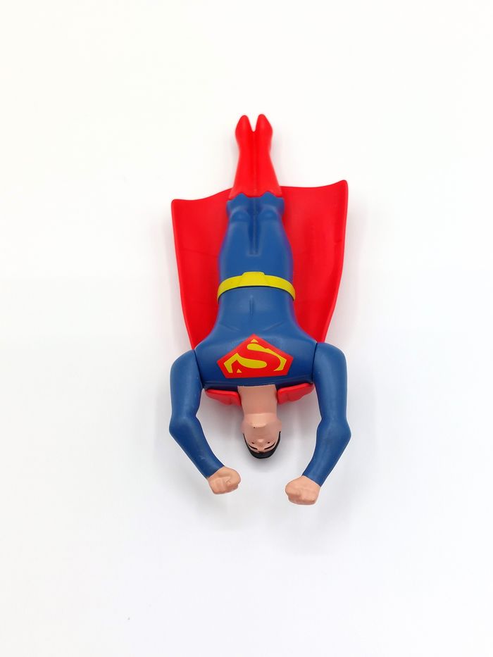 Figurine Superman DC Comics BURGER KING 2018 collection 16,5 cm - photo numéro 2