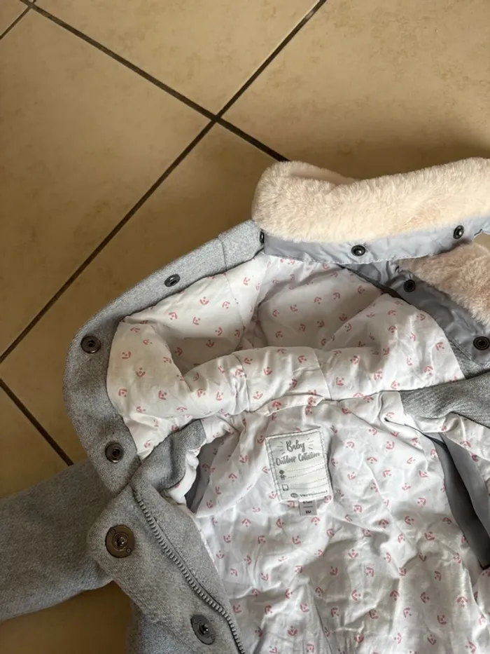 Manteau neuf - 6 mois - 67cm - photo numéro 9