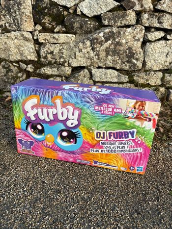 Dj Furby raimbow neuve