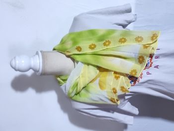 Foulard transparent fleuri