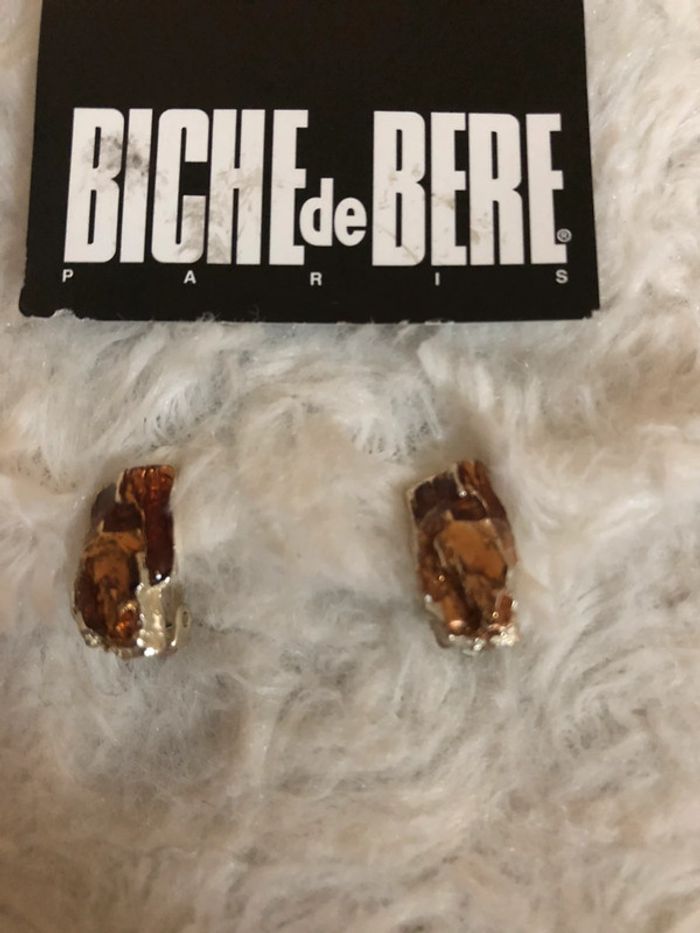 Boucles d’oreilles de créateur coloris brun « biche de bere » à clips NEUVES - photo numéro 2