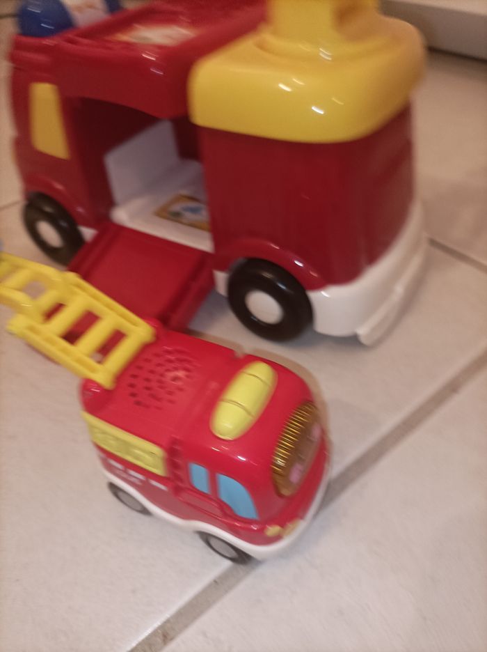 Camion de pompiers VTech - photo numéro 4