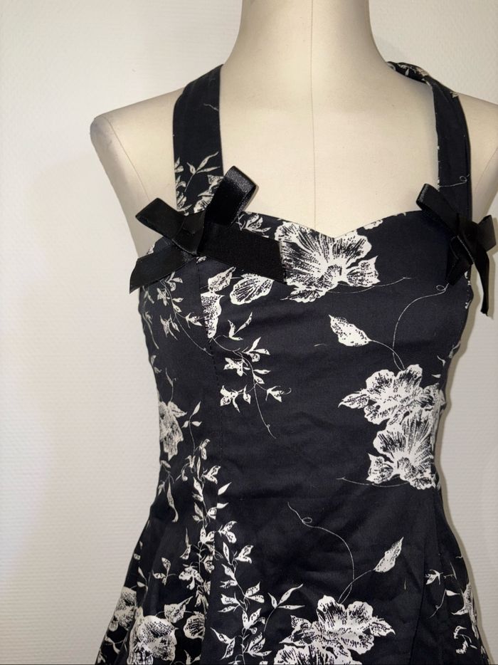 Robe H&R - photo numéro 2