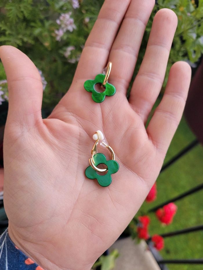 Clips d oreilles marguerites vertes - photo numéro 5