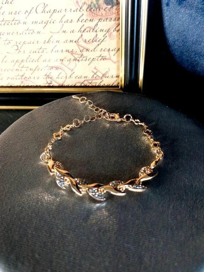 Magnifique bracelet doré pierres blanches vintage - photo numéro 6