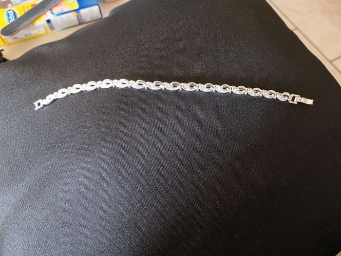 Bracelet argentée et strass - photo numéro 2