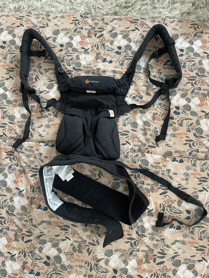 Ergobaby 360 + coussin pour la naissance - photo numéro 2