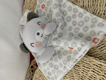 Doudou plat Ours gris blanc rouge avec motifs ronds SIPLEC