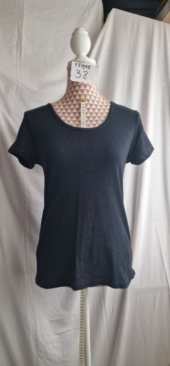 Tee-shirt, noir, idéal pour le sport, en très très bon état, en coton & elasthanne, longueur 59cm