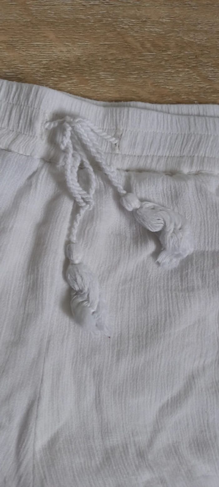 Short blanc 44 - photo numéro 3
