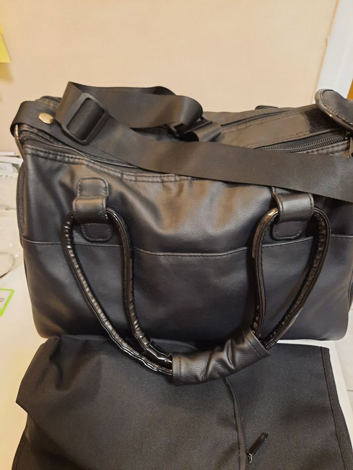 Sacs  rangement bébé  très bon état - photo numéro 5