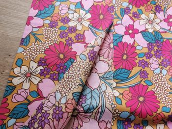 tissu coton fleurs héléna laize 145cmx 150cm