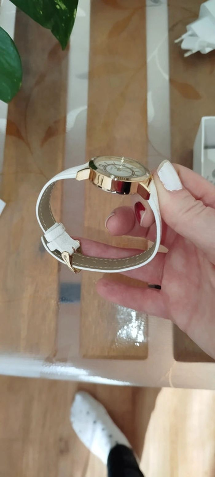 Montre femme neuf - photo numéro 2