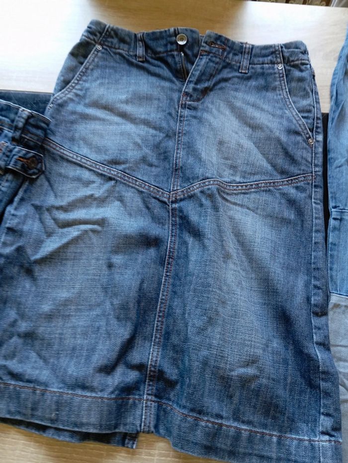 2 jupes et 1 jean - photo numéro 3