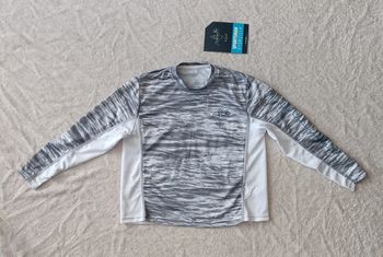 T-shirt manches longues de bain anti UV en 4/6 ans