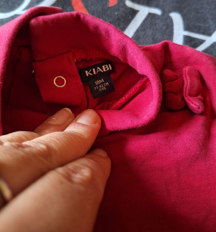 Tee-shirt manches longues col roulé Kiabi 18 mois - photo numéro 2