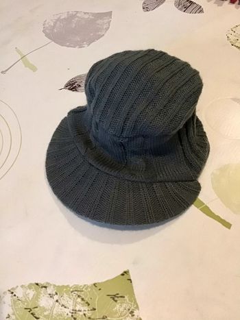 Bonnet forme casquette gris kaki taille 50 marque Orchestra