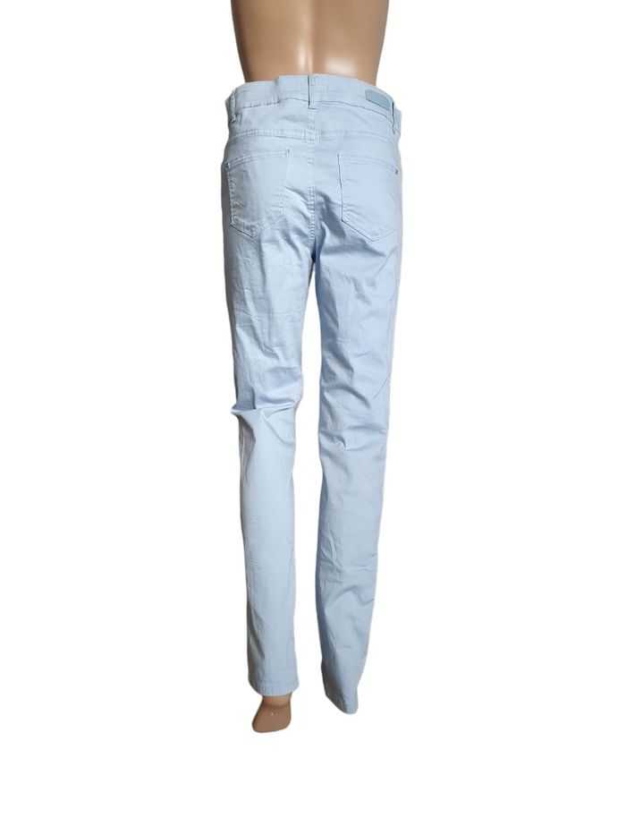 L'Indispensable Pantalon Pastel Caroll – Chic, Stretch & Vitaminé T40
- photo numéro 3