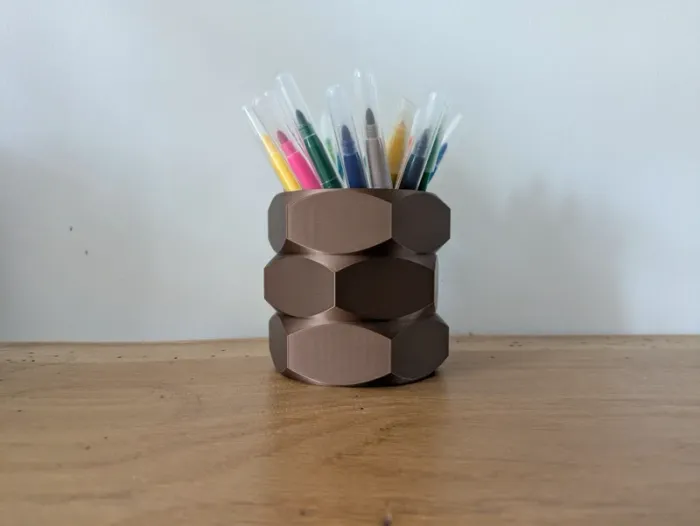 Pot à crayons en forme d'écrou - photo numéro 4