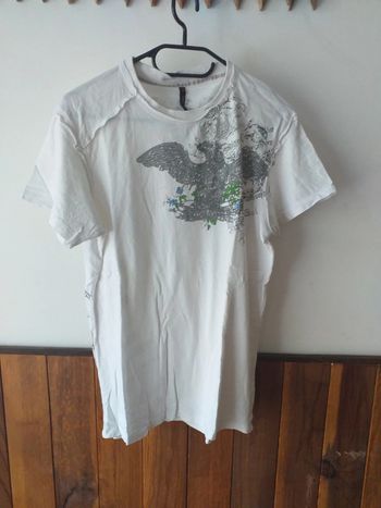 Tee-shirt blanc avec inscription