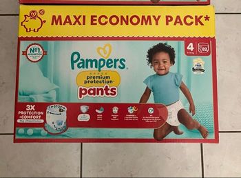 82 couches Pampers prenium T4