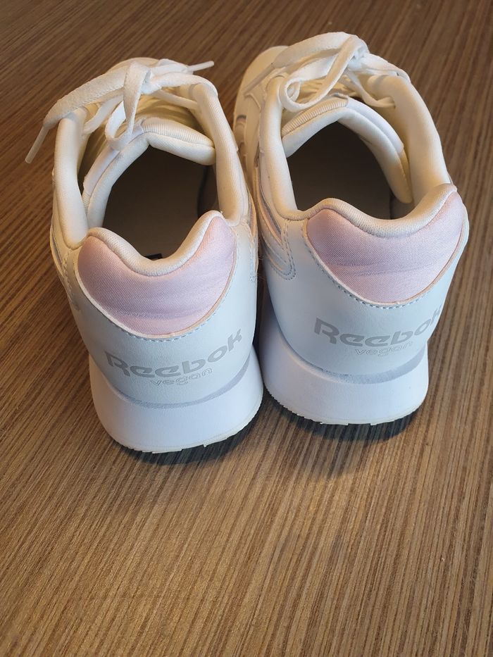 Superbe paire de baskets Reebok 🌸 - photo numéro 7