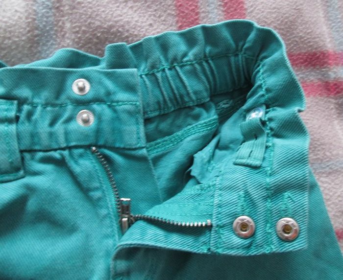 Short en jean vert KIABI 5 ans - photo numéro 2