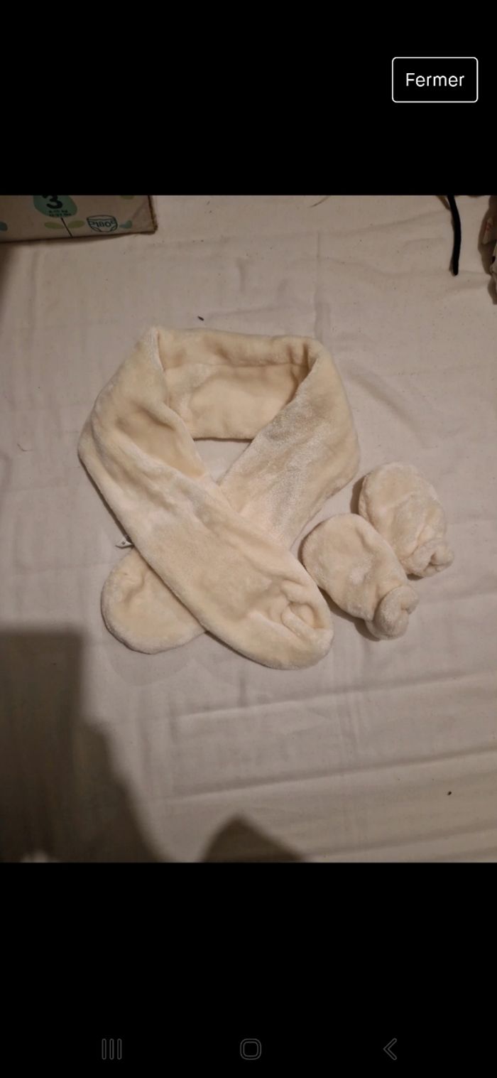 Ensemble écharpe et moufles bébé mixte