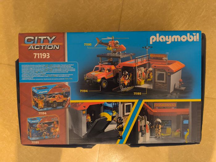 Playmobil Caserne de pompier - photo numéro 2