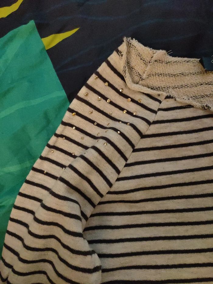 Pull cache cache - photo numéro 3