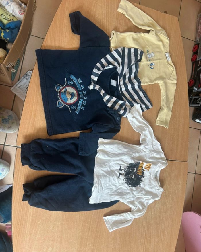 Lot de +32 vêtements taille 12 mois - photo numéro 7