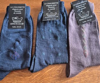 Lot 3 paires de  chaussettes  pointure 44-45
