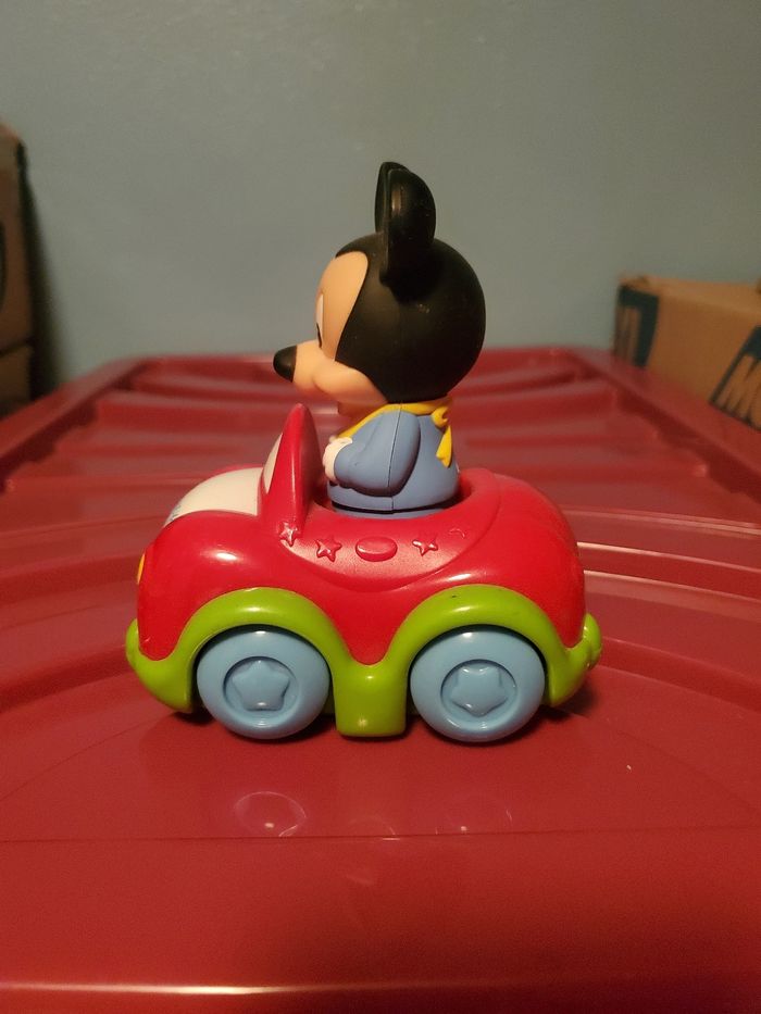 Voiture Mickey