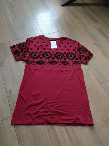 T-shirt bordeaux pour homme dessins reliefs L manches courtes Cartel